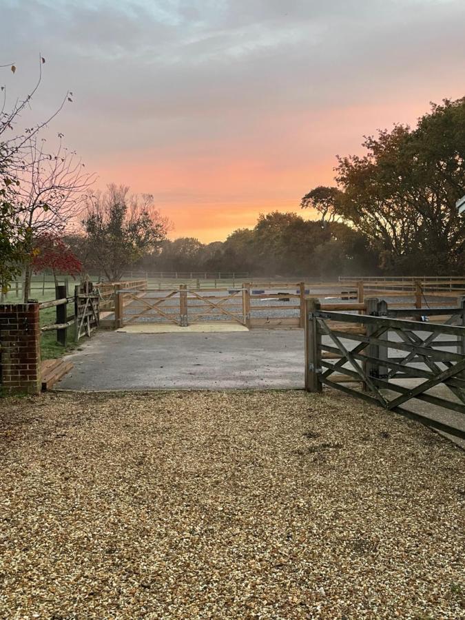 The Stable Yard @ Manor Bank Cottage Beaulieu Exterior foto
